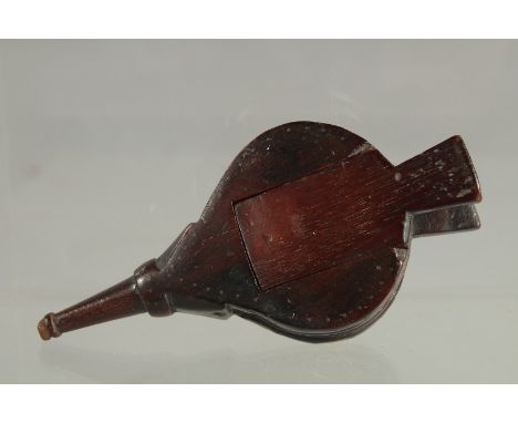 A 19TH CENTURY WELSH TREEN SNUFF BOX as a pair of bellows. 5ins long.