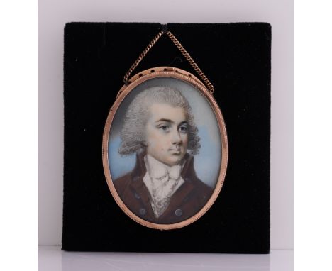 GEORGE ENGLEHEART (BRITISH, 1750-1829)Portrait miniature of a gentleman in a brown coaton ivory (ref Q3KA1DJ6)oval, 46mm high