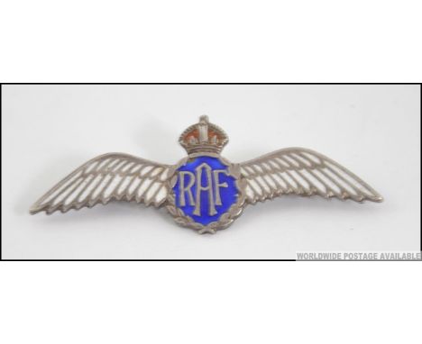 A silver RAF enamel set sweetheart brooch, the rear marked silver. Total weight 6.2g