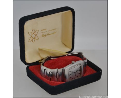 A vintage Omega Constellation Automatic Chronometer - Officially Certified wristwatch in stainless steel with bracelet. The s