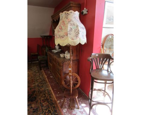 Spinning wheel standard lamp