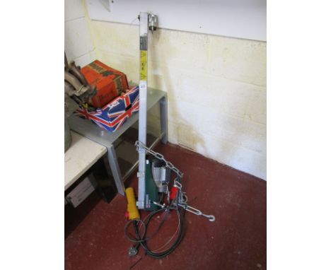 Electric engine hoist