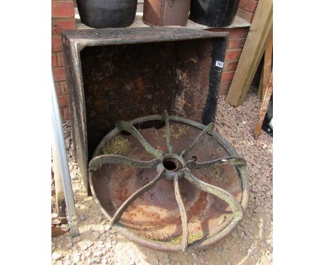 Cast iron circular feeder and large cast trough