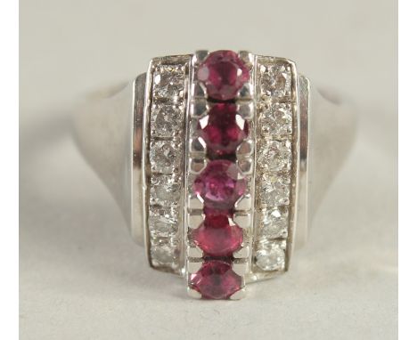 A GOOD 18CT WHITE GOLD ART DECO RUBY AND DIAMOND RING.