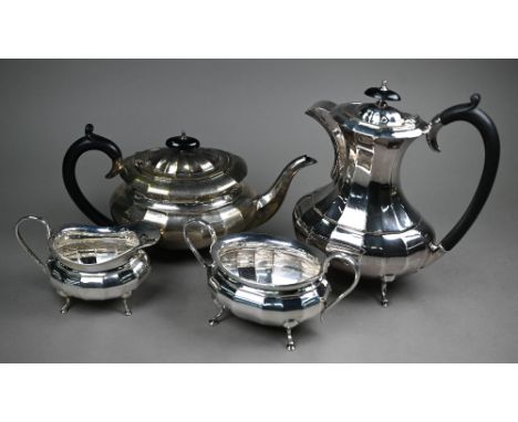 A silver three-piece tea service of compressed oval form with composite handle and finial, on pad feet, Viners, Sheffield 193