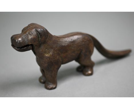 A cast iron novelty 'dog' nutcracker, 23 cm long 