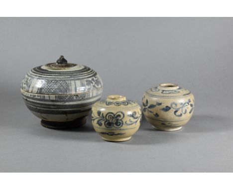 A 15th/16th century Thai Sawankhalok lime box and cover with moulded finial and freely painted decoration in underglaze black