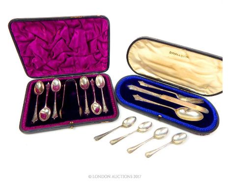 A cased set of six late Victorian sterling silver teaspoons with the matching sugar tongs, Robert Stebbings, London 1892, Alb