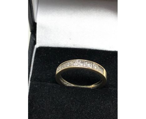 9ct Gold Diamond Ring (2.1g)