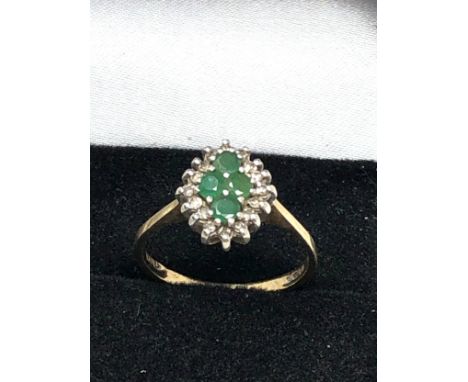 9ct Gold Vintage Emerald &amp; Diamond Cluster Ring (2.4g)