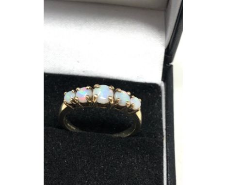 9ct Gold Vintage Opal  Ring (2.9g)