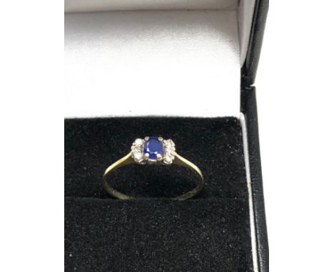 18ct Gold Sapphire &amp; Diamond Three Stone Dress Ring (3.4g)