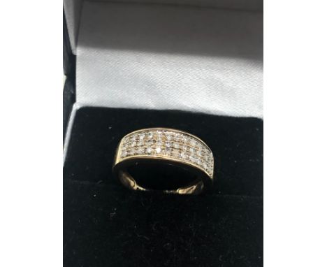 9ct gold  diamond ring weight 2.6g 0.25ct diamonds