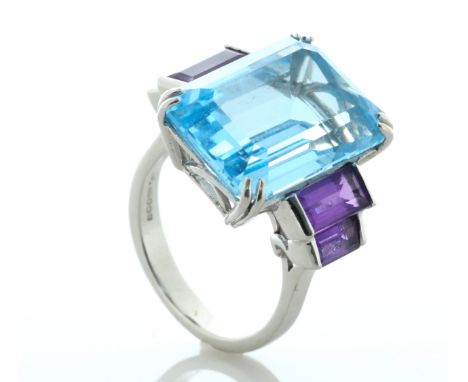 18ct White Gold Topaz Ring (BT20.00) (PT4.00)  - Valued By AGI £5,995.00 - A show stopping Blue Topaz gemstone weighing 20.00