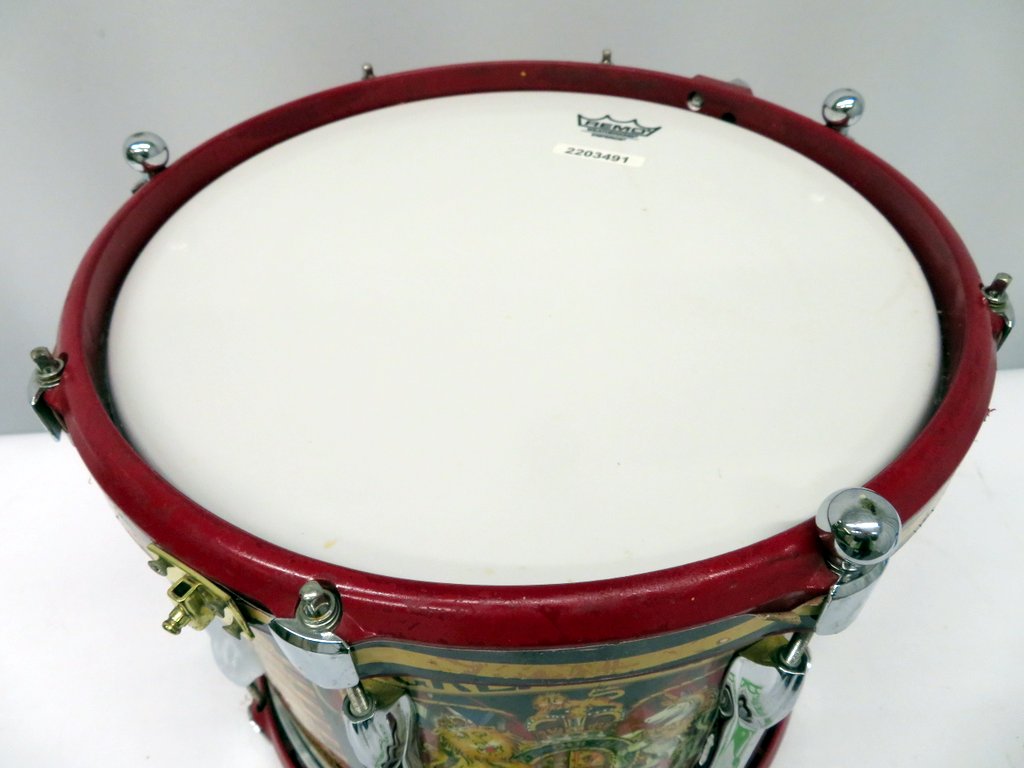 Grenadier Guards Premier Side Marching Snare Drum. Dimensions 38x34cm (WxD)