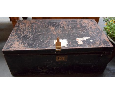 A metal trunk 47 x 32 x 83cm