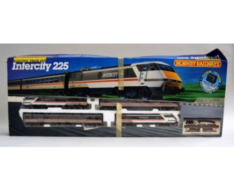 Hornby Intercity 225 boxed train set including track, engine, carriages etc