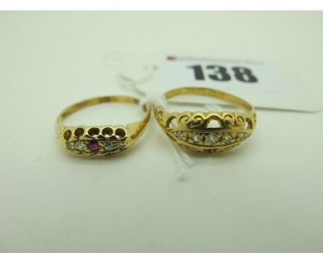 An 18ct Gold Victorian Style Dress Ring, with graduated inset highlights, within boat shape setting, and openwork border, bet