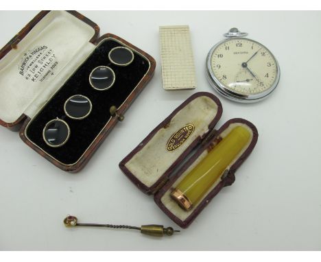 A Pair of Vintage Gent's Cufflinks, circular hardstone inset panel to chain suspension, stamped "9ct", in fitted case, a cher