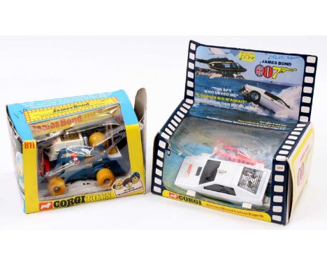 Corgi Toys James Bond 007 boxed model pair comprising No. 811 Diamonds are Forever Moon Buggy comprising blue, white, red and