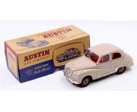 Victory Industries 1/18th scale electric model of the Austin Somerset, plastic battery operated model with beige with red int