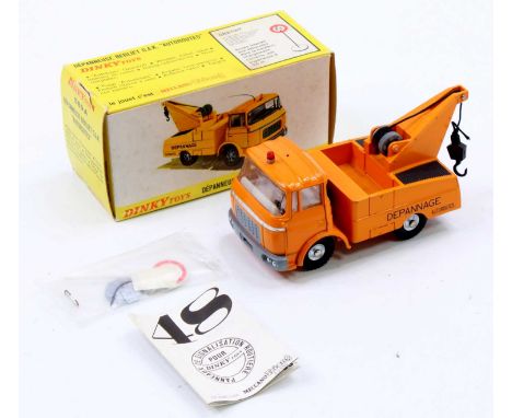 French Dinky Toys No.589A Berliet Breakdown Truck "Depannage" - "Autoroutes" - orange body, red roof light, chrome concave hu