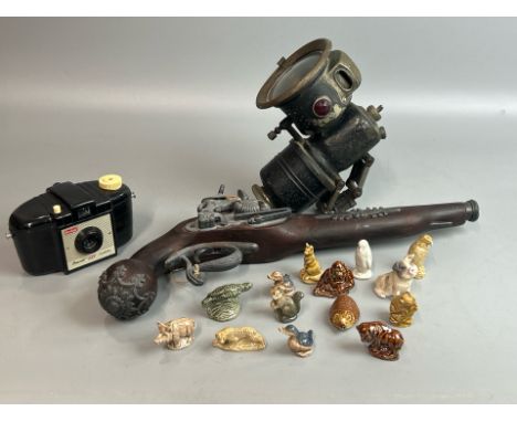 A decorative flint lock pistol, made in Spain, A 1920s Powell &amp; Hanmer of Birmingham "The Revenge" carbide bicycle lamp, 