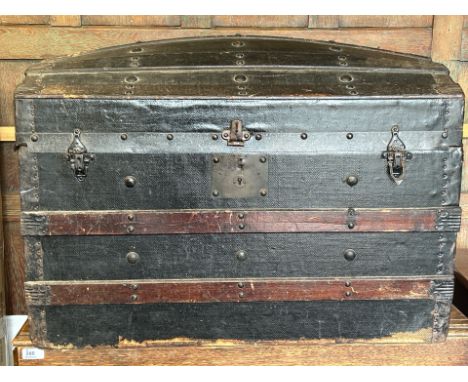 A large vintage "Treasure Chest", domed trunk, 77cm (W), 54cm (H), 46cm (D) / R