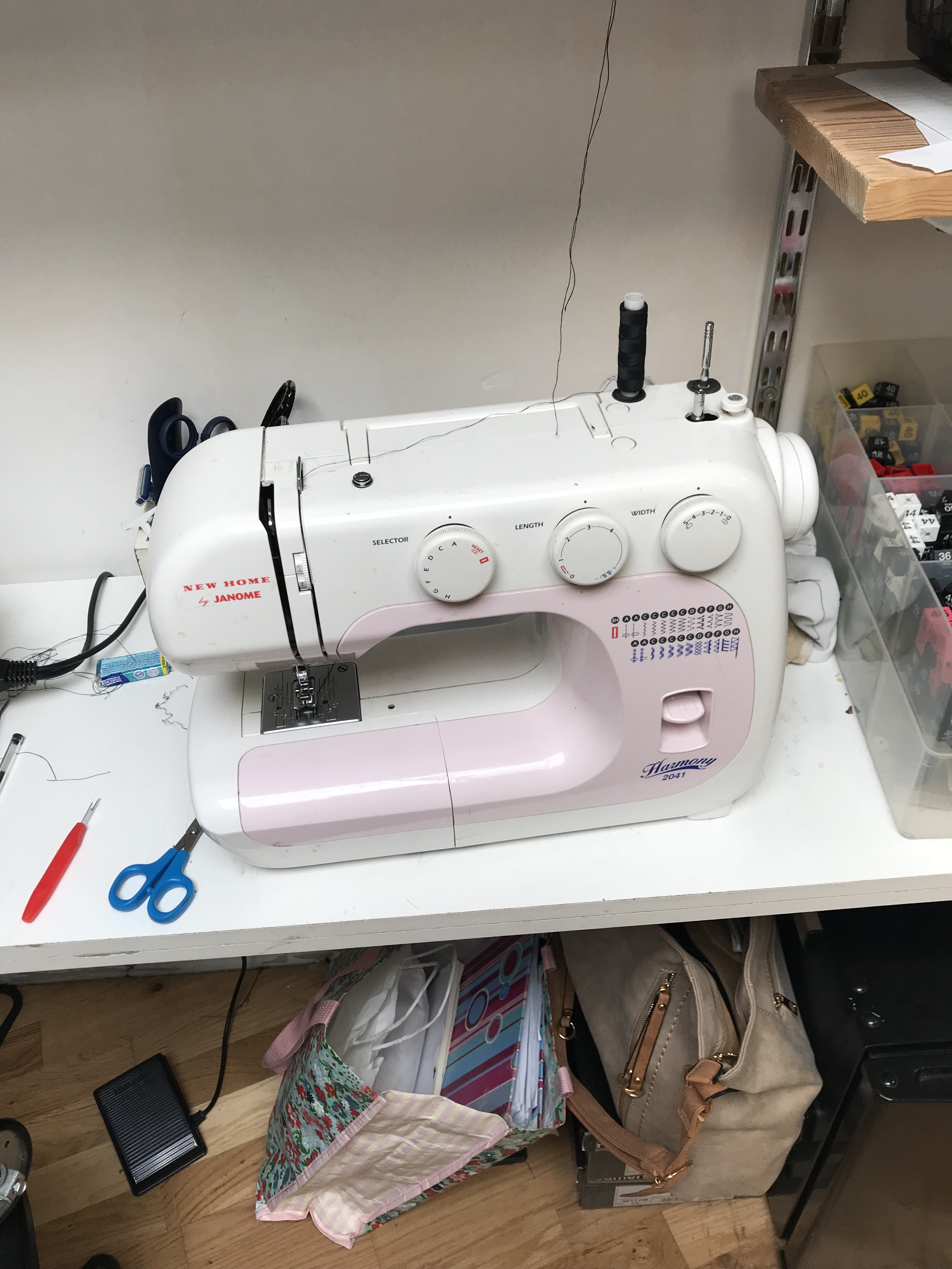 Janome Harmony 2041 Sewing Machine