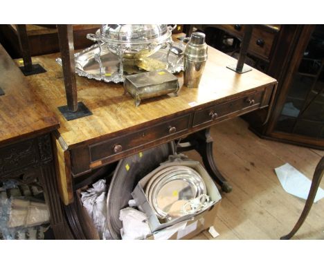 A 19th century mahogany sofa table, 95.5cm wide. 