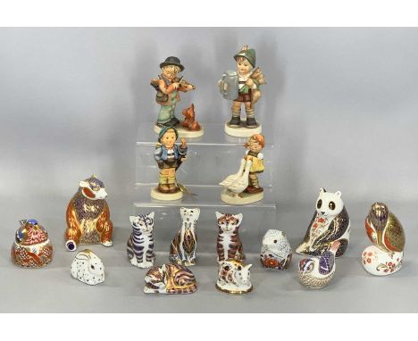 COLLECTION OF TWELVE ROYAL CROWN DERBY ANIMAL PAPERWEIGHTS including kingfisher, two seated bears, cats, birds etc. and four 
