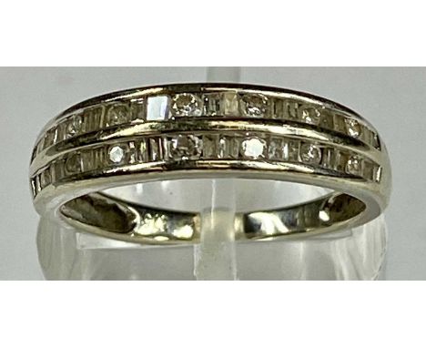 9CT WHITE GOLD RING SET WITH TWIN BAND OF DIAMONDS, size L, 2.1gmsProvenance: private collection Gwynedd