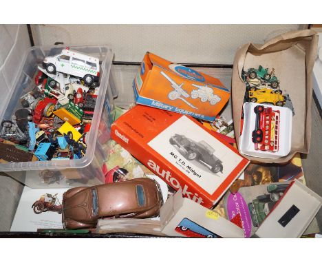 Collection of vintage toy cars &amp; others 