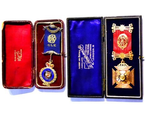 An RAOB 9ct Gold and Enamel Order of Merit Honour of Knighthood Breast Jewel, awarded to Primo F Ogden, Sept.23rd 1922, 24g; 