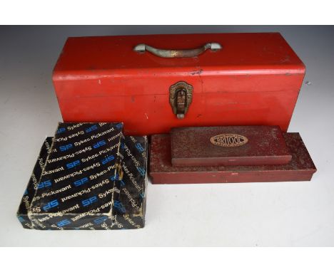 Britool, Sykes-Pickavant and other vintage or classic car / motorcycle tools including crows foot type sets, 011500 bush remo
