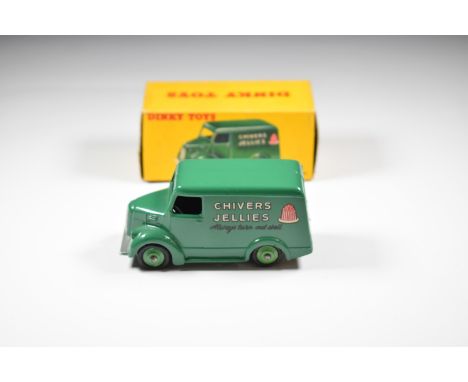 Dinky Toys diecast model Trojan 15 CWT Van 'Chivers Jellies' with dark green body, mid green hubs and black tyres, 452, in or