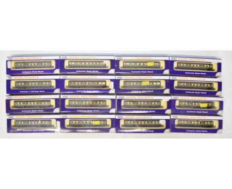 Sixteen Dapol GWR N gauge model railway Collett coaches, all in original boxes.