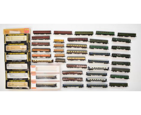 Forty Graham Farish, Arnold and Lima N gauge model railway coaches, some with boxes. 