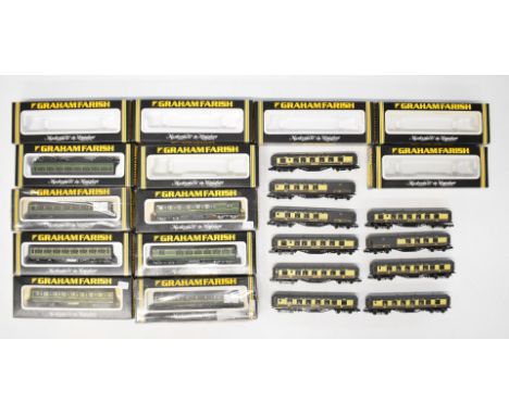 Seventeen Graham Farish Pullman and SR N gauge model railway coaches, most in original boxes.