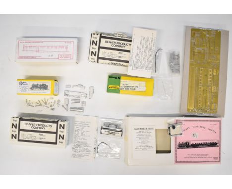 Five N gauge model railway kits to include 14xx loco and autocoach and GWR 1366 tank locomotive, by Beaver, Gem, Langley and 
