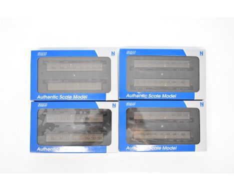 Four Dapol GWR N gauge model railway B Set coach sets, all in original boxes.
