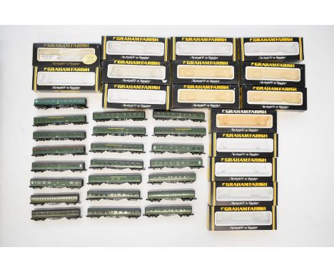 Twenty-two Graham Farish BR and SR(S) N gauge model railway coaches, all in original boxes.