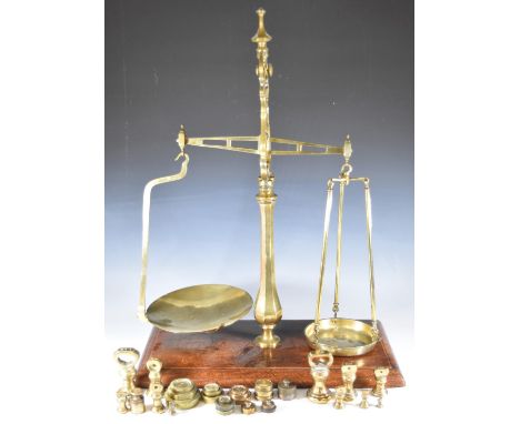 W &amp; T Avery brass banker's scales with baluster faceted column support, marked to beam with maker's mark and to weight 1l
