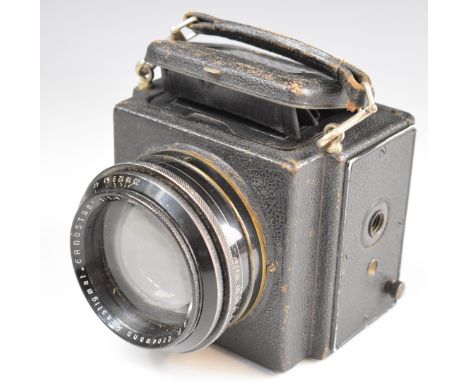 Ernemann 4.5 x 6cm single lens reflex medium format camera fitted with Ernostar 1:1.8 f=10.5cm lens, serial number 179763