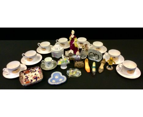 Just The Right Shoe;  Bag of Distinction;  Wedgwood Blue Jasper trinket dishes;  Mason Mandalay dish;  Royal Doulton Bunnykin