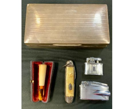 An Edwardian silver cigarette box, slight domed engine turned stripped viewing, marks rubbed c.1910;  Rich James utility knif