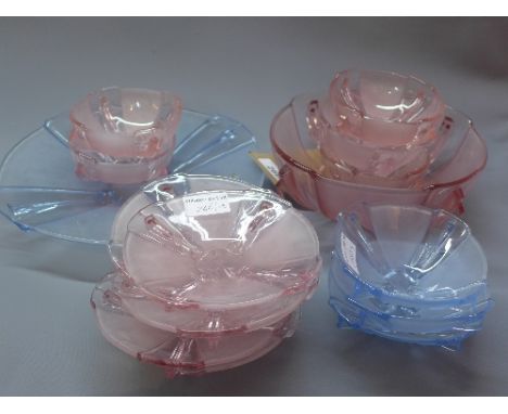 Art Deco pink glassware, to include a large bowl, five small bowls and six side plates, together with a matching blue glass s