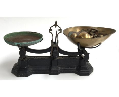 A set of kitchen scales by W&amp;T Avery, to weigh 2lb 