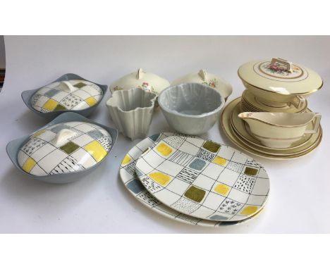 A mixed lot including vintage Terrance Conran Midwinter 'Chequers' pattern tureens and plates, two jelly moulds and a Johnsen