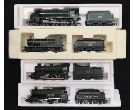 Four boxed Hornby "OO" gauge model railway locomotive and coal tender. Southern 795 "Sir Dinandan" &amp; Southern 312 &amp; R